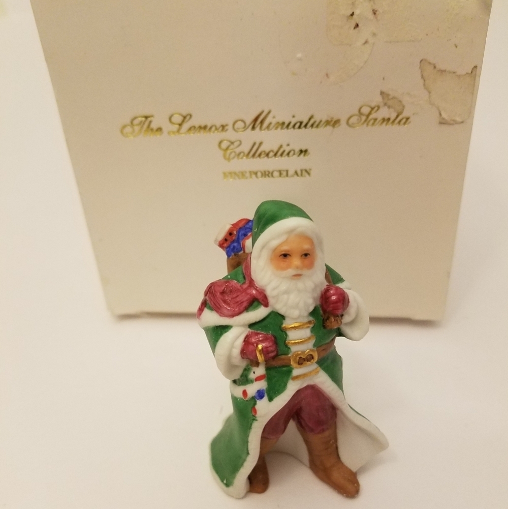 Vintage Lenox 2 Miniature Santa Mrs Claus Fine Porcelain Collection Figurines - Picture 3 of 16